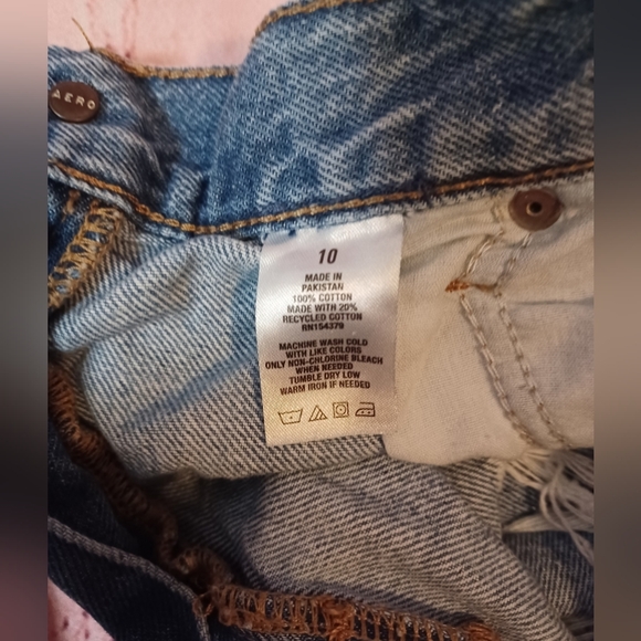 EUC Aeropostale High Rise Jean Shorts Size 10 - Picture 9 of 9